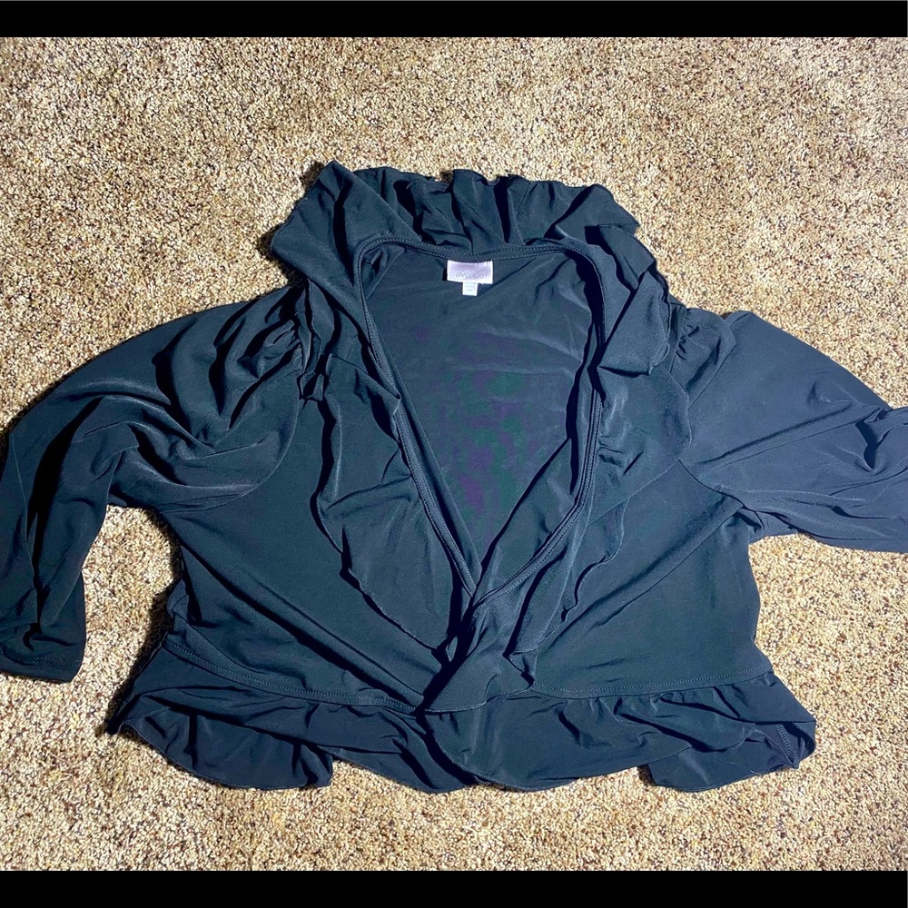 Avenue Black Cover, Size 18/20, cute ruffles,